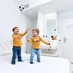 Amc