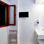 Amc *