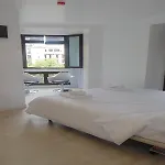 Amc *