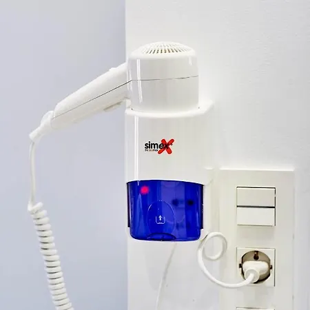 Amc 3*