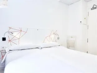 Amc Hostel